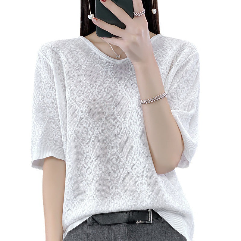 薄手ニットＴシャツ　ゆったり高級感